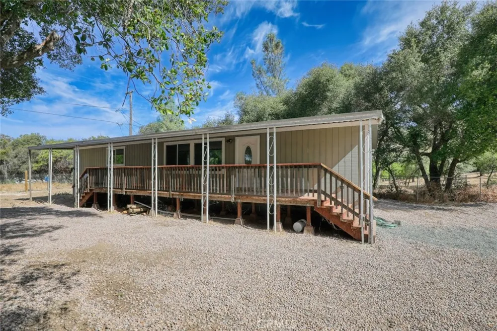 3304 Toyon Clearlake, CA 95422