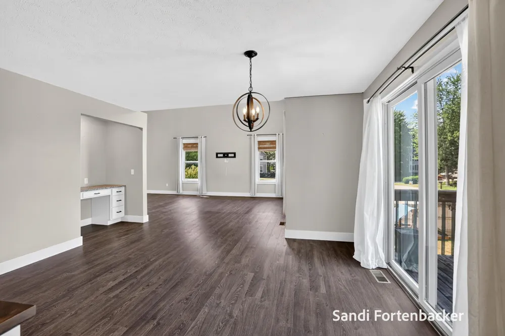 6635 Timberbrook Court Norton Shores, MI 49441