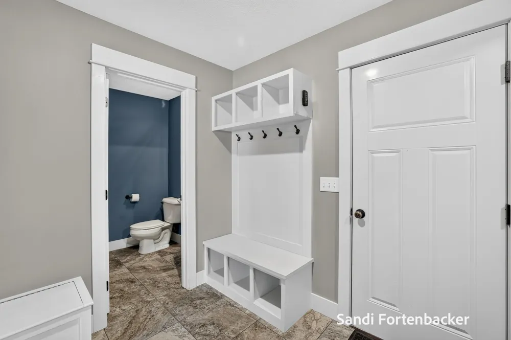 6635 Timberbrook Court Norton Shores, MI 49441
