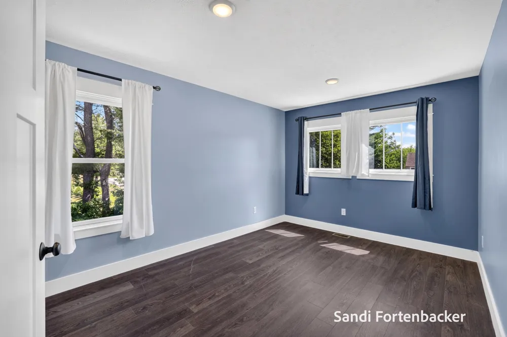 6635 Timberbrook Court Norton Shores, MI 49441