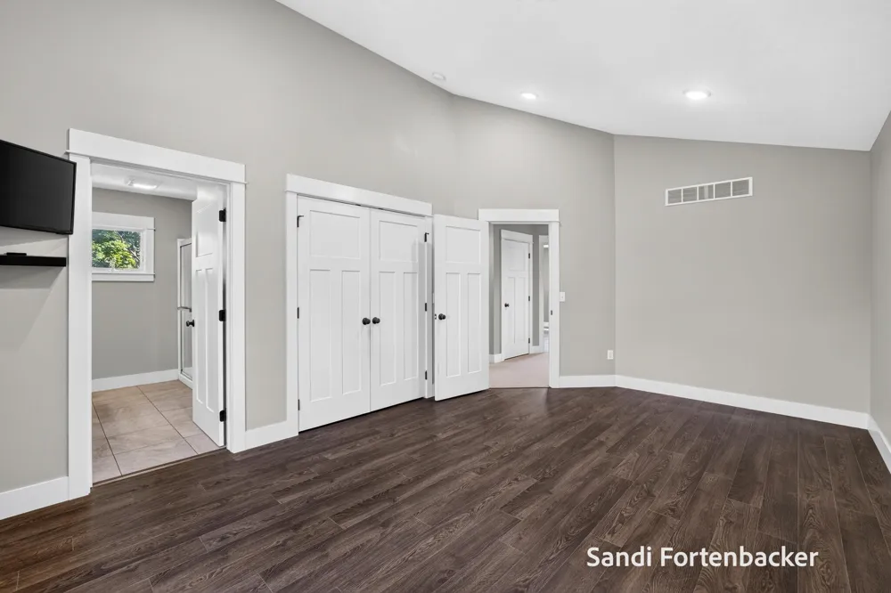 6635 Timberbrook Court Norton Shores, MI 49441