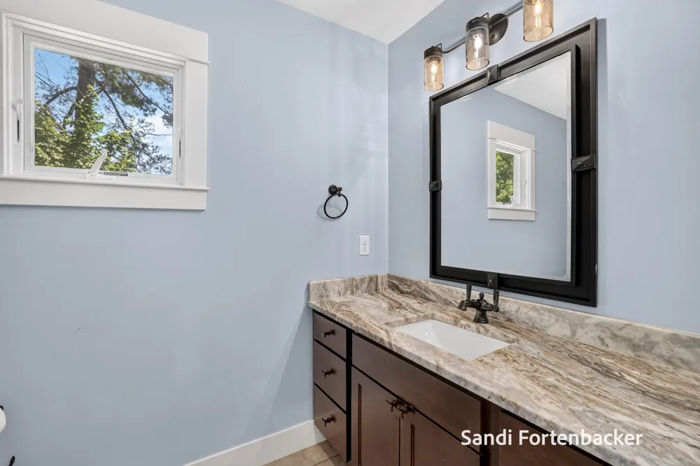 6635 Timberbrook Court Norton Shores, MI 49441