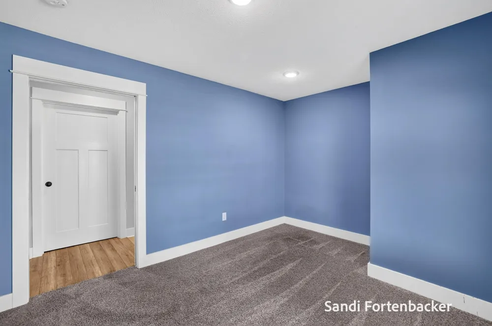 6635 Timberbrook Court Norton Shores, MI 49441