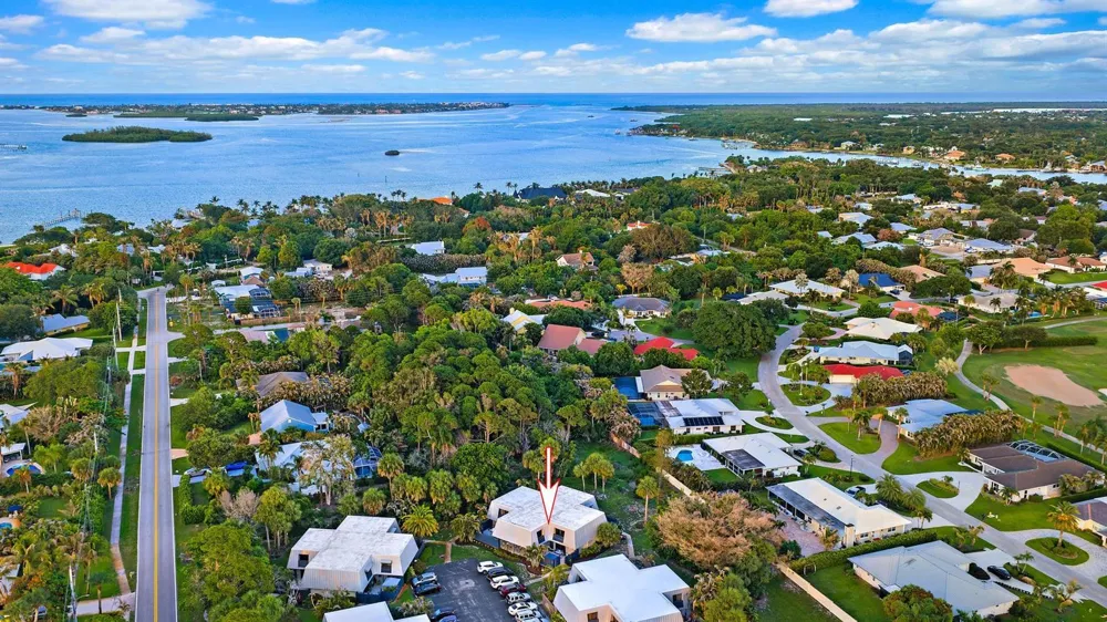 3840 SE Jefferson Street Stuart, FL 34997