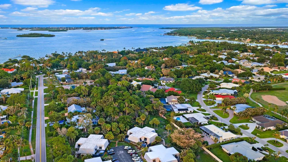 3840 SE Jefferson Street Stuart, FL 34997