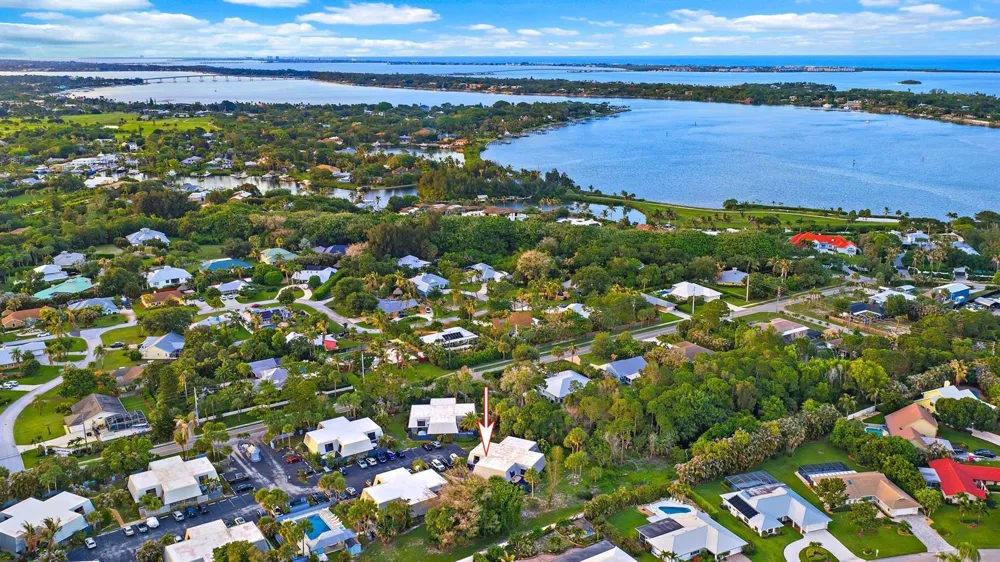 3840 SE Jefferson Street Stuart, FL 34997