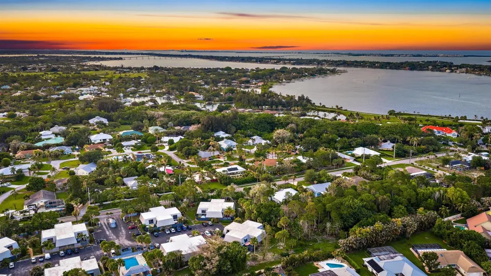 3840 SE Jefferson Street Stuart, FL 34997