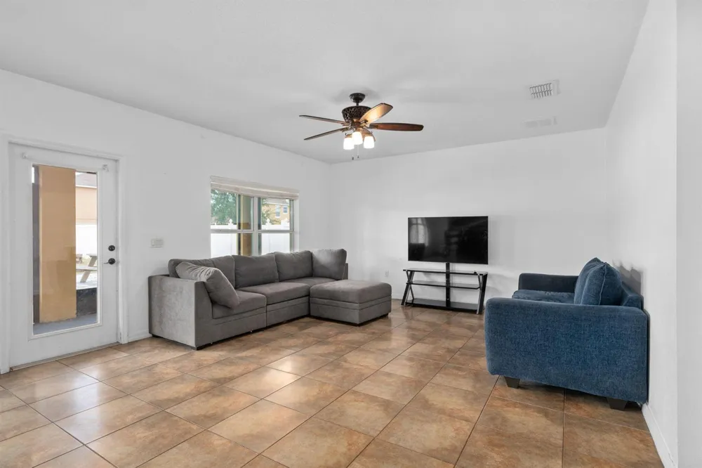 4156 Key Colony Place Kissimmee, FL 34746