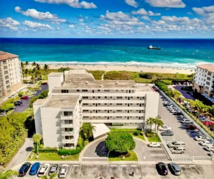 33 S OCEAN AVENUE #501 Palm Beach Shores, FL 33404