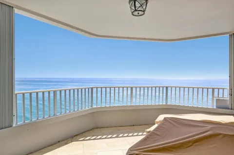 5200 OCEAN DRIVE #1201