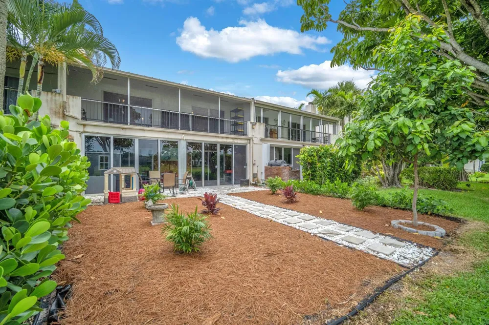 3119 PALM AIRE DRIVE #3119 Pompano Beach, FL 33069