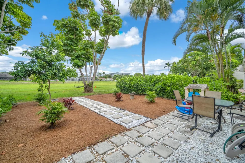 3119 PALM AIRE DRIVE #3119 Pompano Beach, FL 33069