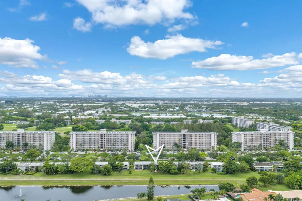 3119 PALM AIRE DRIVE #3119 Pompano Beach, FL 33069