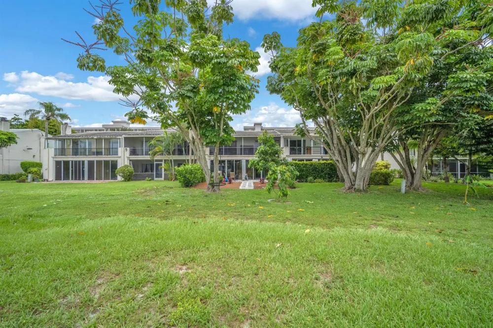 3119 PALM AIRE DRIVE #3119 Pompano Beach, FL 33069