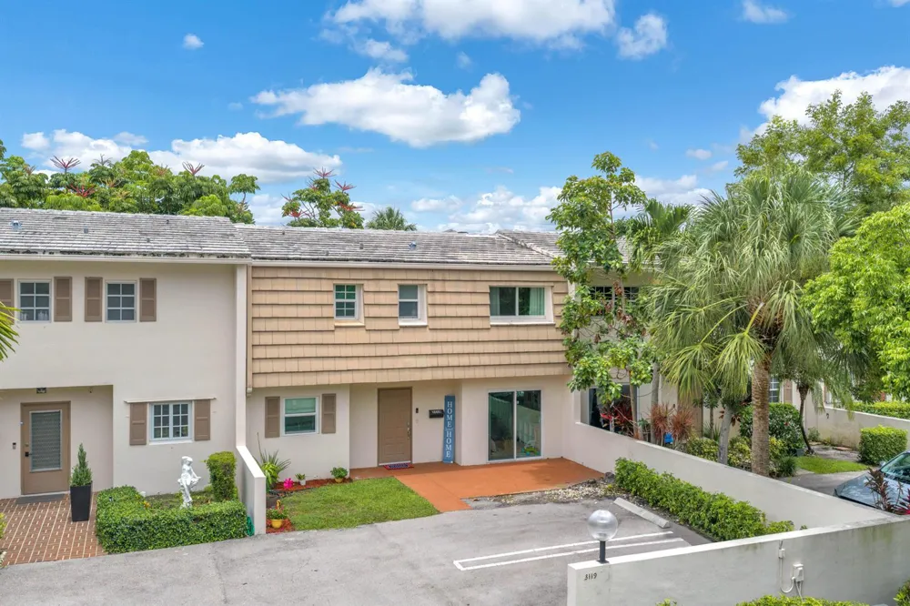 3119 PALM AIRE DRIVE #3119 Pompano Beach, FL 33069