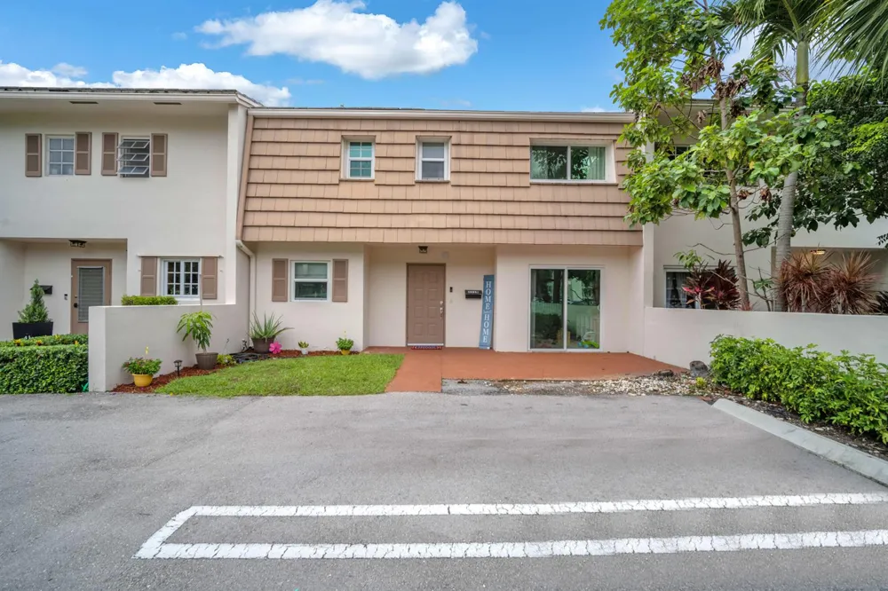 3119 PALM AIRE DRIVE #3119 Pompano Beach, FL 33069
