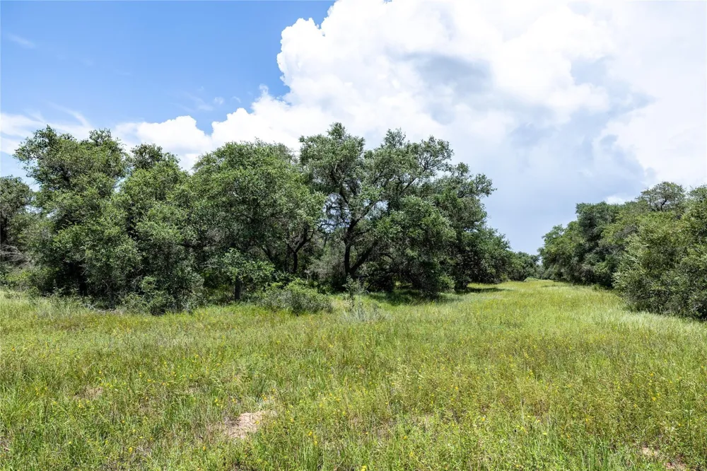 County Road 15aa Hallettsville, TX 77964