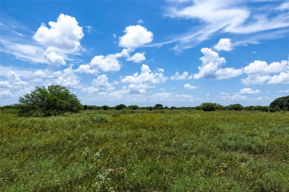 County Road 15aa Hallettsville, TX 77964