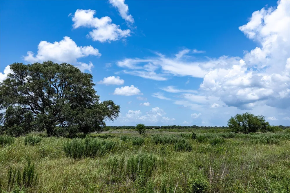 County Road 15aa Hallettsville, TX 77964