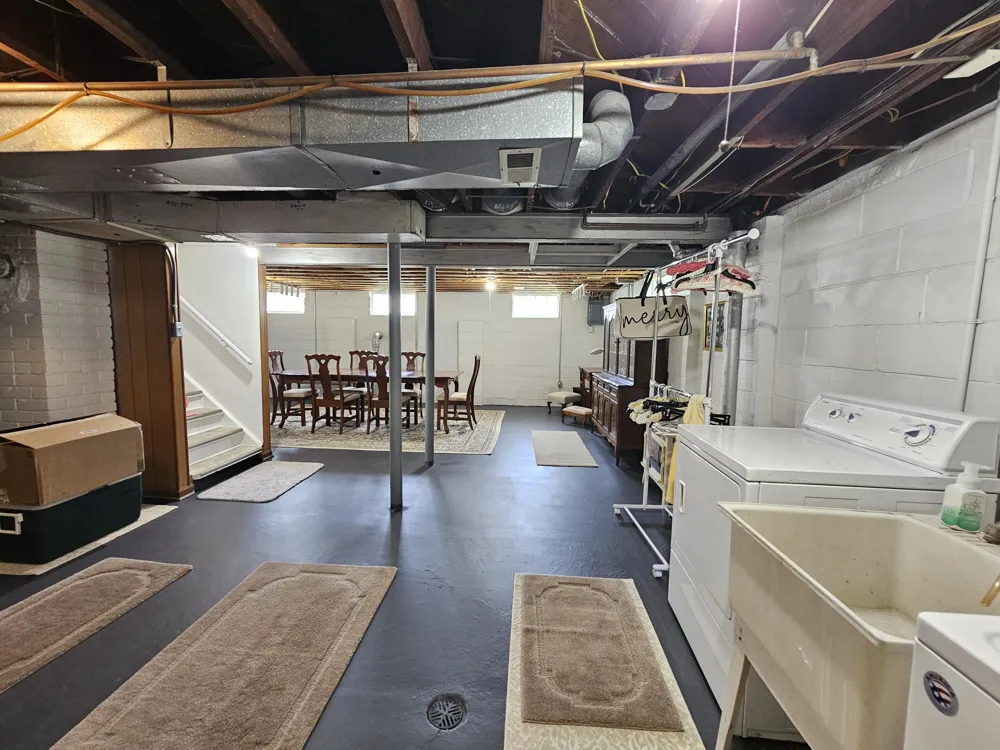 495 North Drive Wyandotte, MI 48192