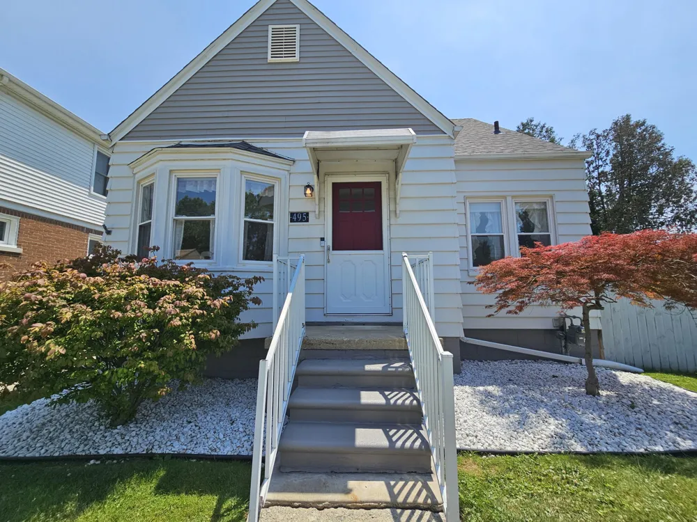 495 North Drive Wyandotte, MI 48192