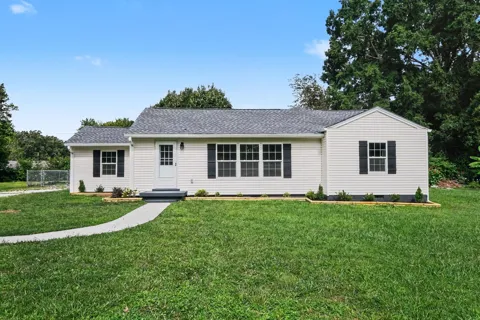 206 Bragg Cir