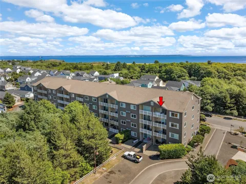 262 Oyhut Bay Boulevard SW #401