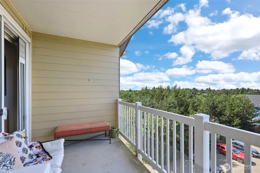 262 Oyhut Bay Boulevard SW #401 Ocean Shores, WA 98569