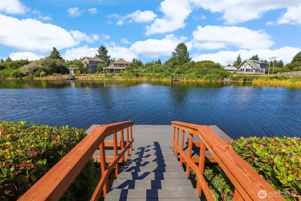 262 Oyhut Bay Boulevard SW #401 Ocean Shores, WA 98569