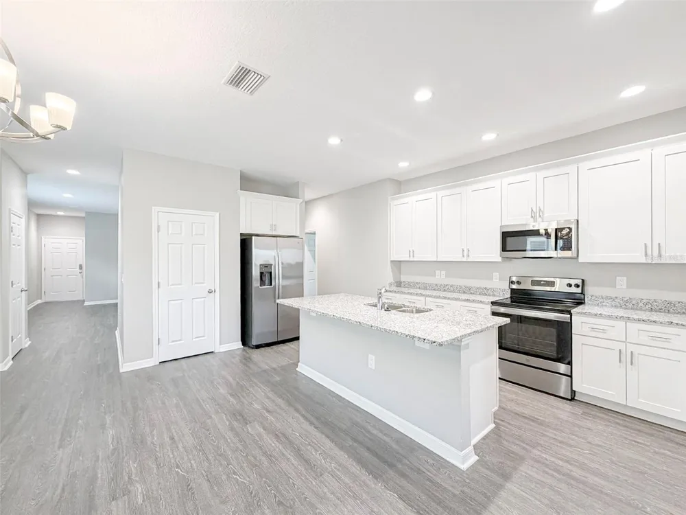 3430 CUP DRIVE Lakeland, FL 33803