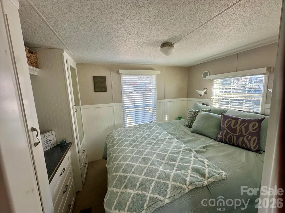 195 Grand View Drive New London, NC 28127