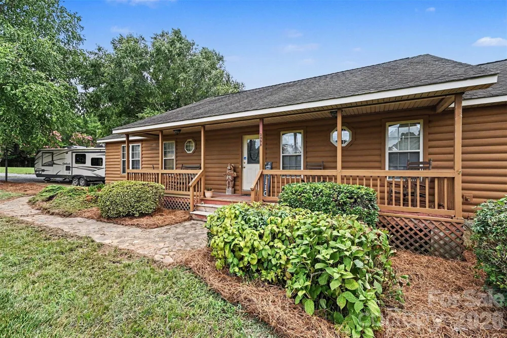 3999 Fincher Road Matthews, NC 28104