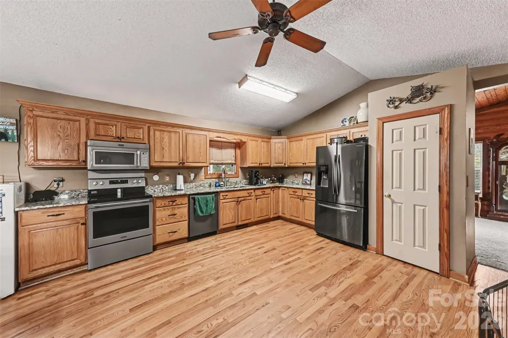 3999 Fincher Road Matthews, NC 28104