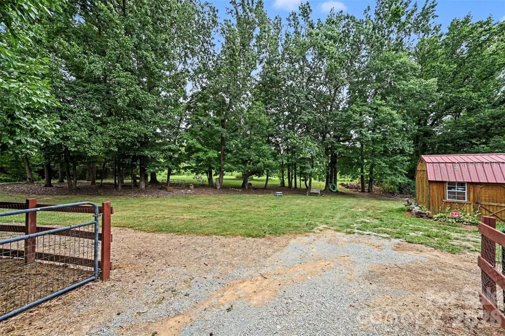 3999 Fincher Road Matthews, NC 28104