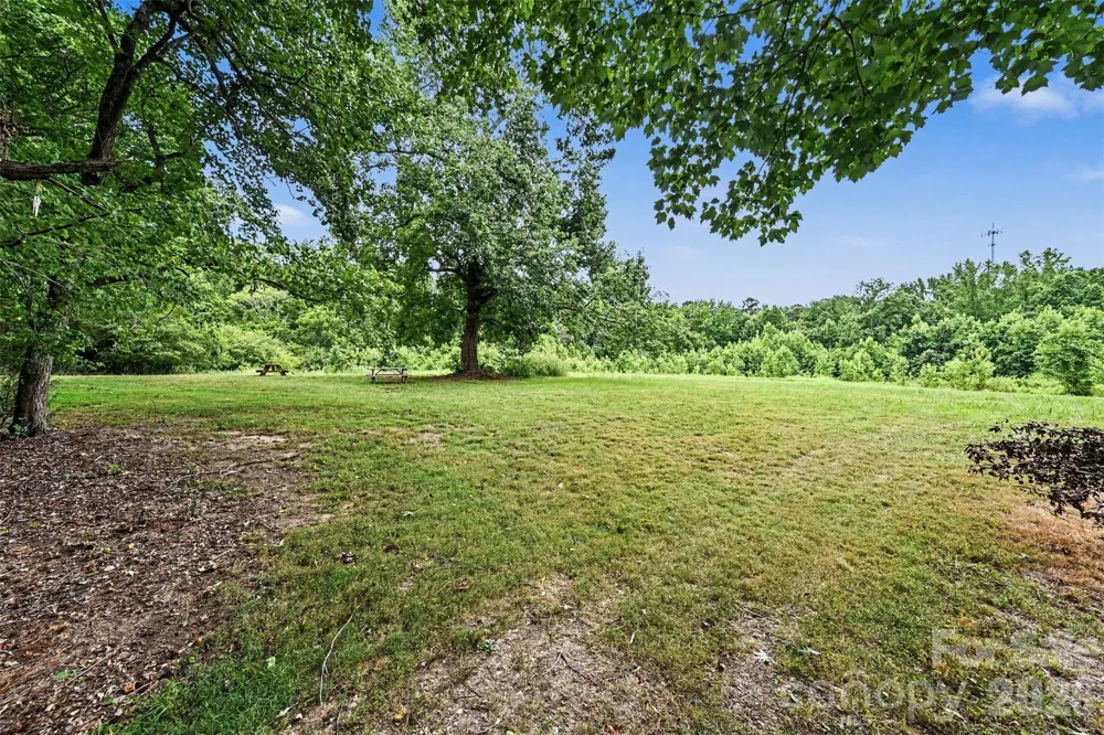 3999 Fincher Road Matthews, NC 28104