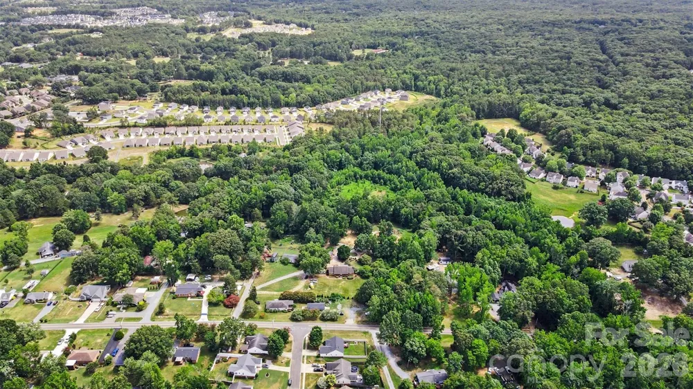 3999 Fincher Road Matthews, NC 28104