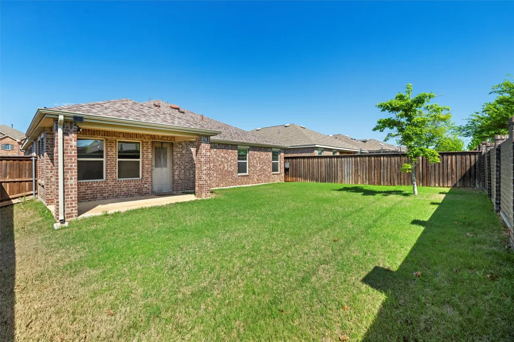 1525 Alamandine Avenue Cross Roads, TX 76227