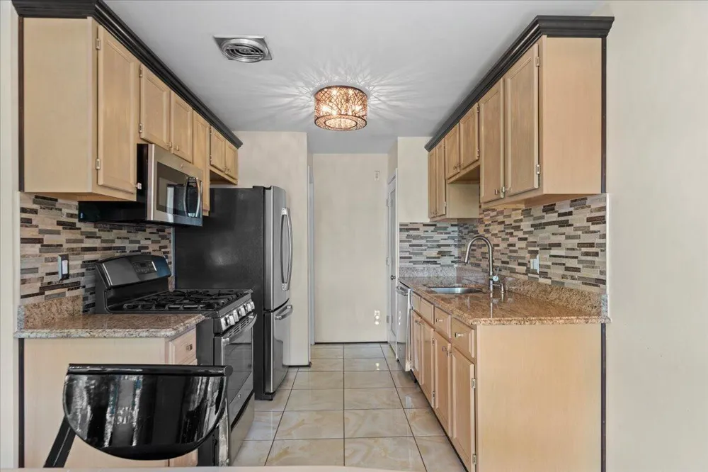 1100 Saint Aubin Place Detroit, MI 48207