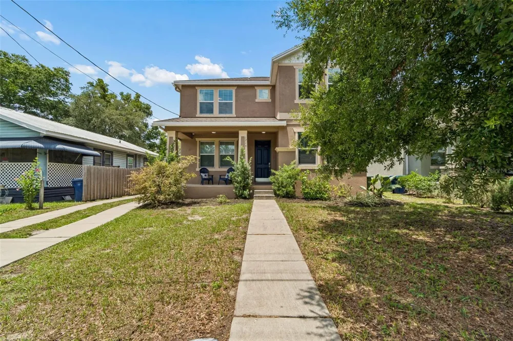 1216 E GIDDENS AVE Tampa, FL 33603
