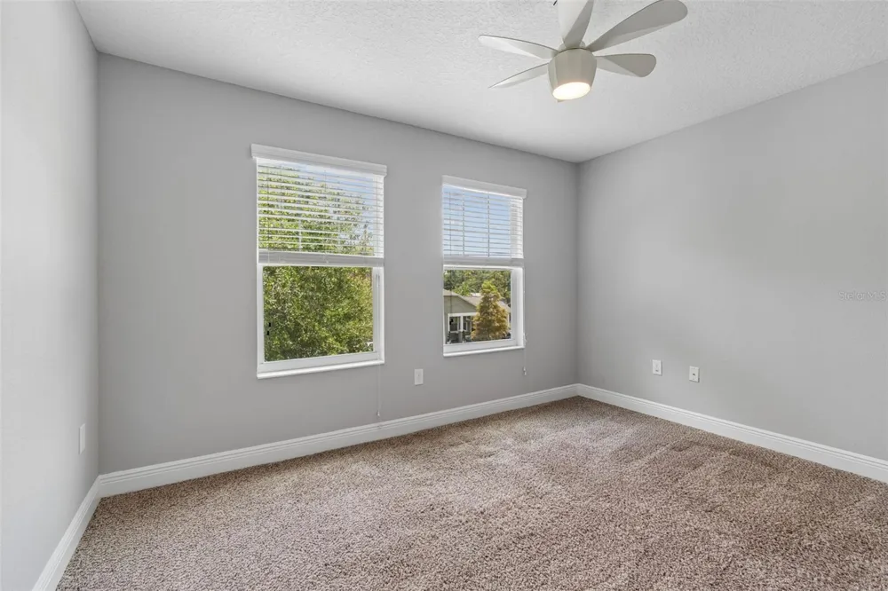 1216 E GIDDENS AVE Tampa, FL 33603