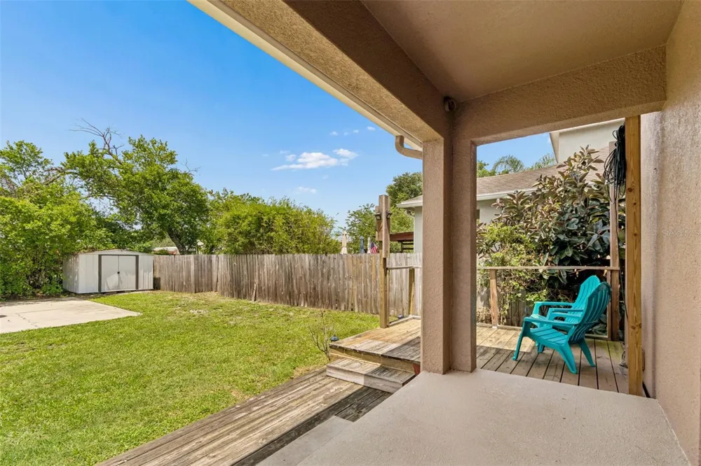 1216 E GIDDENS AVE Tampa, FL 33603