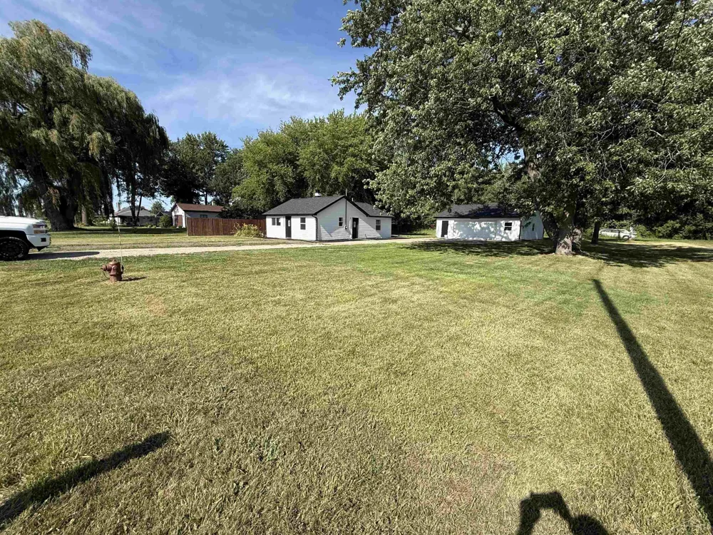 9095 East Road Albee Township, MI 48417
