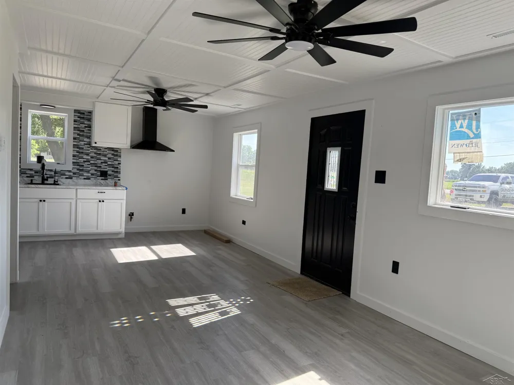 9095 East Road Albee Township, MI 48417