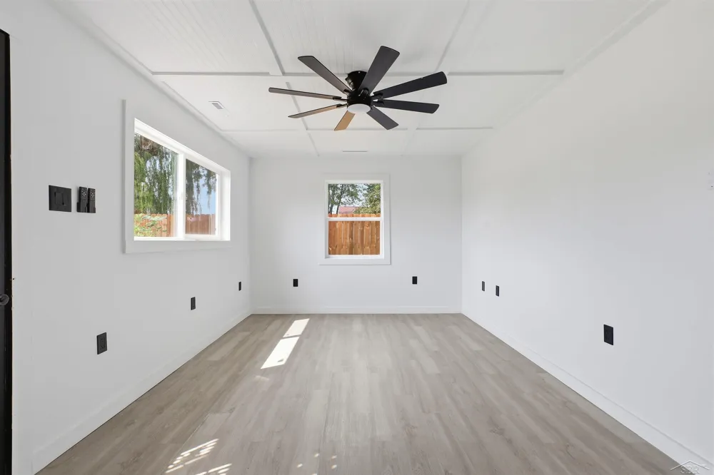 9095 East Road Albee Township, MI 48417