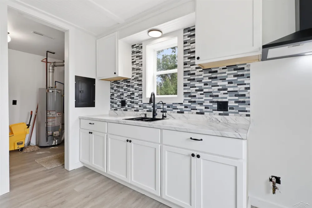 9095 East Road Albee Township, MI 48417