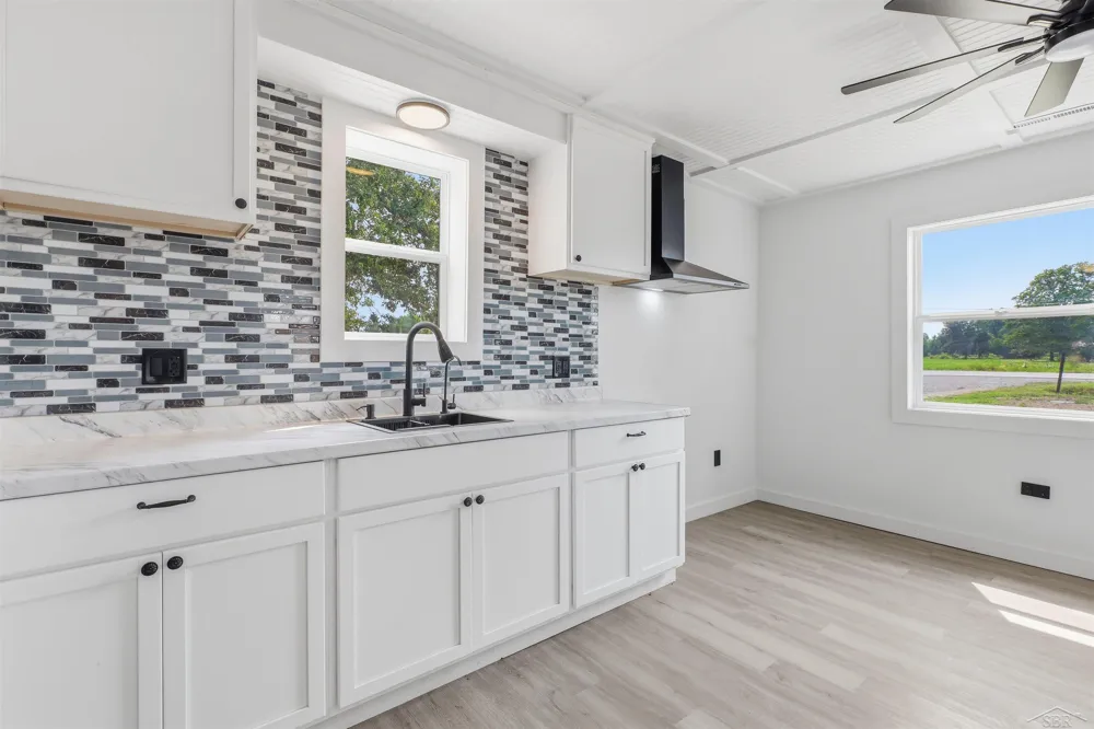 9095 East Road Albee Township, MI 48417