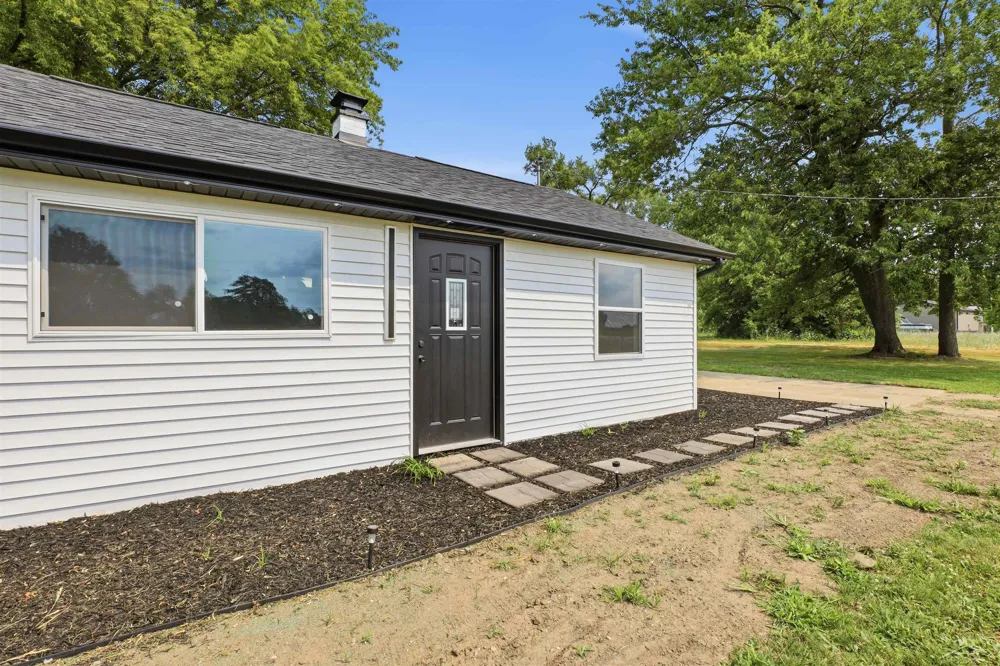 9095 East Road Albee Township, MI 48417
