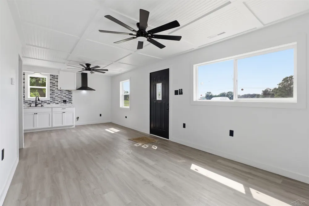 9095 East Road Albee Township, MI 48417
