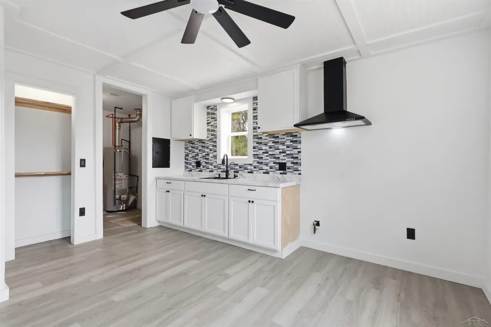 9095 East Road Albee Township, MI 48417