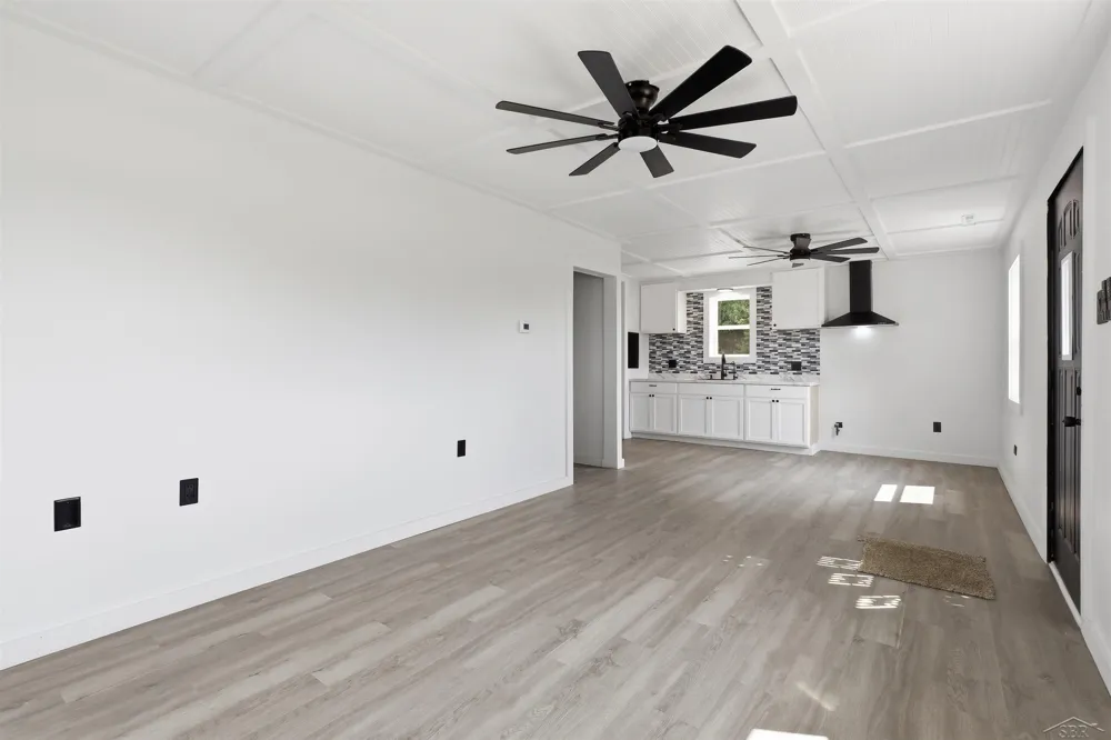 9095 East Road Albee Township, MI 48417